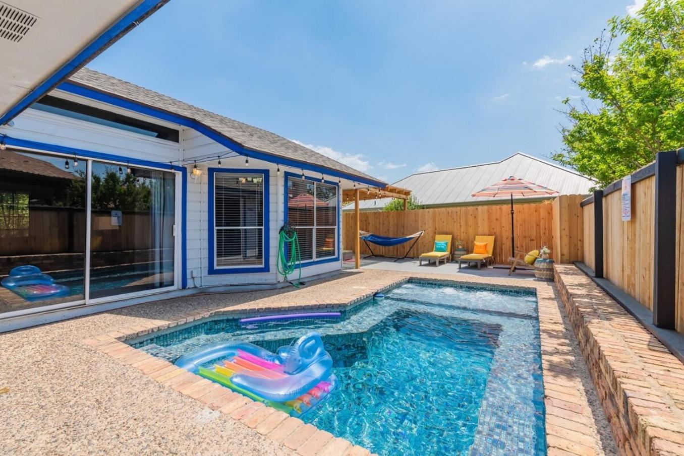 Fun 'N Sun Heated Pool & Gameroom By Fiesta Texas Сан-Антонио Экстерьер фото